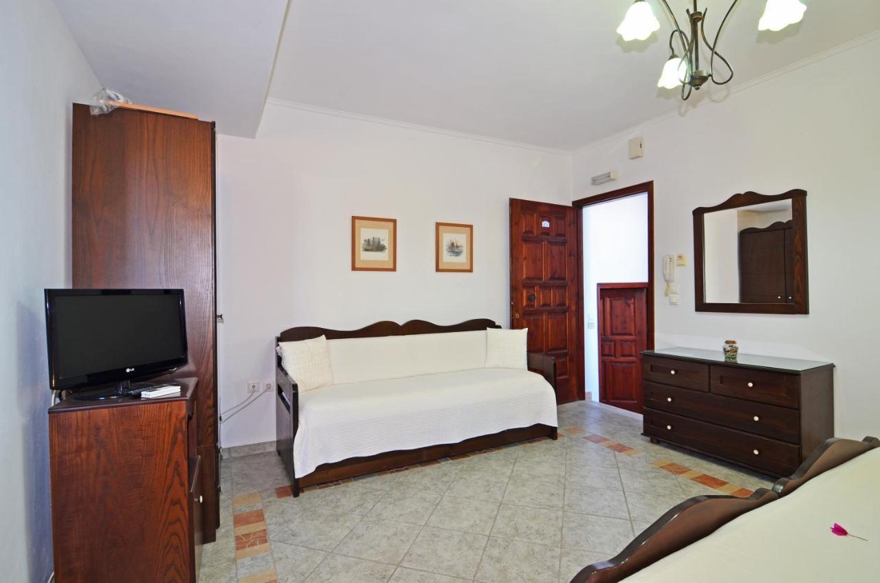 Nikos Sea View Apartments 阿达玛斯 外观 照片